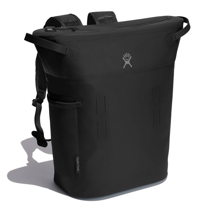 20-l-day-escapetm-pack-u7 20-l-day-escape-soft-cooler-pack-black-angled_1.jpg