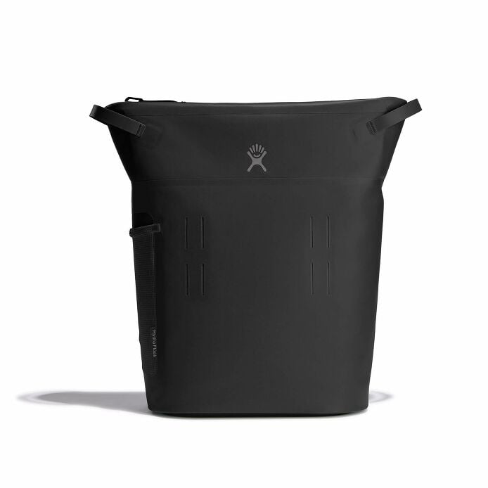 20-l-day-escapetm-pack-u7 20-l-day-escape-soft-cooler-pack-black-straight-on.jpg