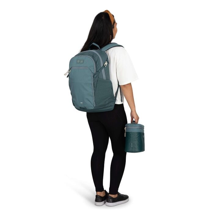 osprey-axis-x-hydro-flask-campus-essentials-bundle-e4 axisxhydroflask_s26_onbody2_cascadeblue_10007249_2.jpg