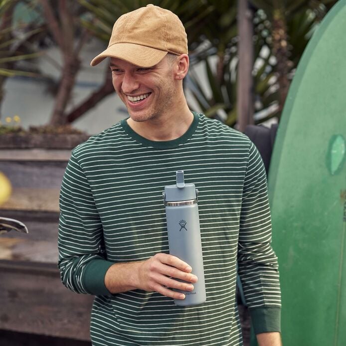 24-oz-wide-mouth-with-flex-straw-cap-i4 hf_s26_mcinnis_0232_13.jpg
