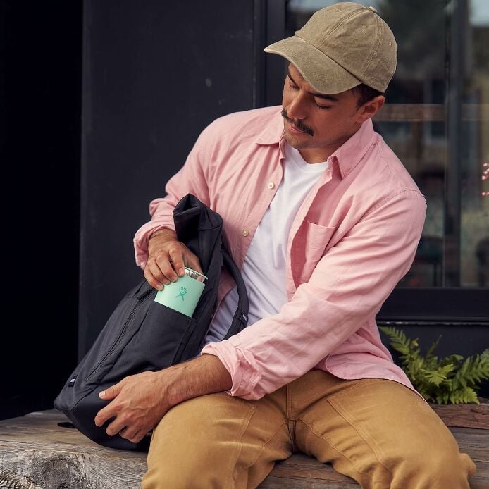 20-oz-coffee-cup-y7 hf_s26_mcinnis_3210_5.jpg