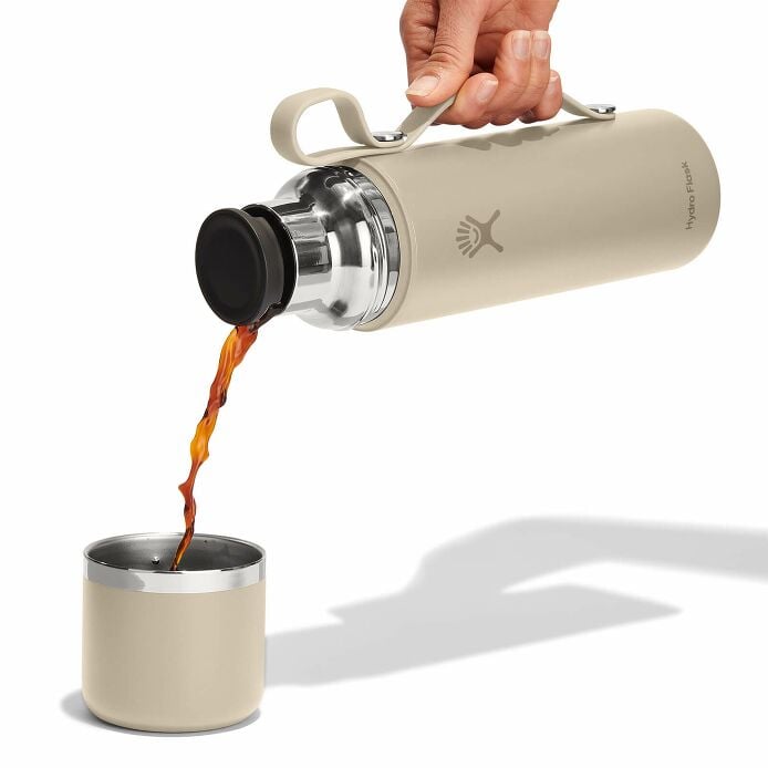 28-oz-hot-flask-and-cup-x6 hot-flask-_-cup-oat-pour.jpg