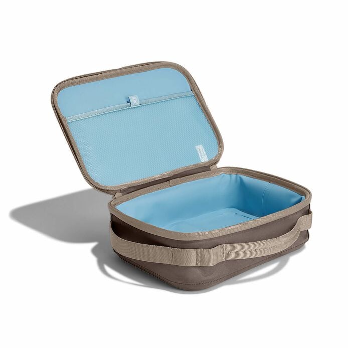 5-l-carry-outtm-lunch-box-l1 lbox217_5lcarryoutlunchbox_sandpiper_angled.jpg