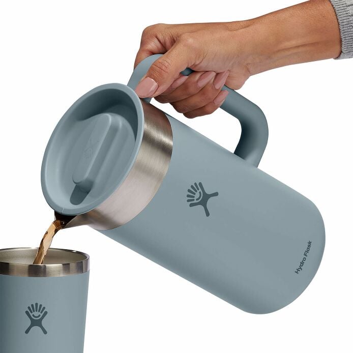 51-oz-insulated-pitcher-q4 okp51043-insulated-pitcher-shale-gray-pour.jpg