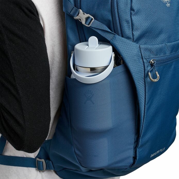 24-oz-travel-bottle-with-flex-straw-cap-g7 travelbottle-hb-backpack_1_8_1.jpg